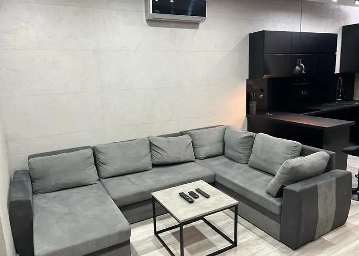 Raciborska Royal Apartment - Miejsce Parkingowe Na Parkingu Strzezonym